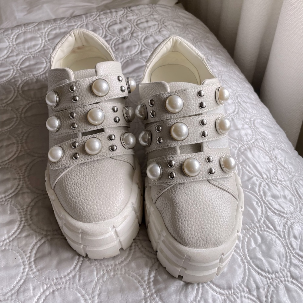 Karl Lagerfeld Paris pearl platform sneakers